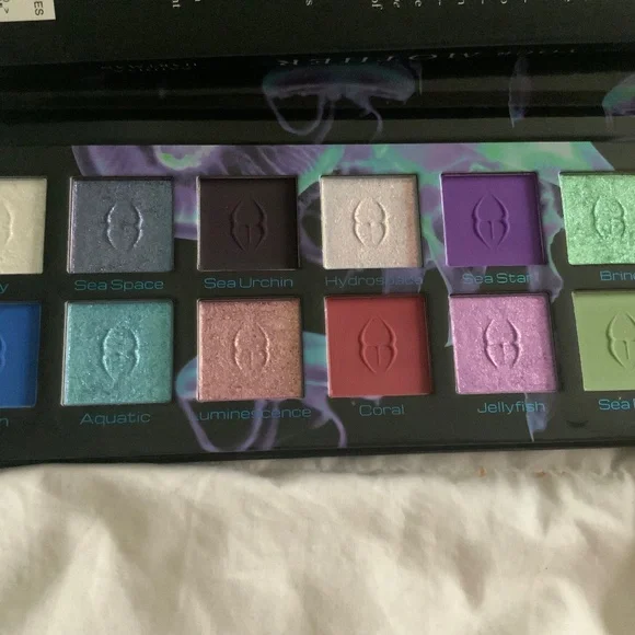 Unearthly Cosmetics Don’t be Jelly - Picture 1 of 2